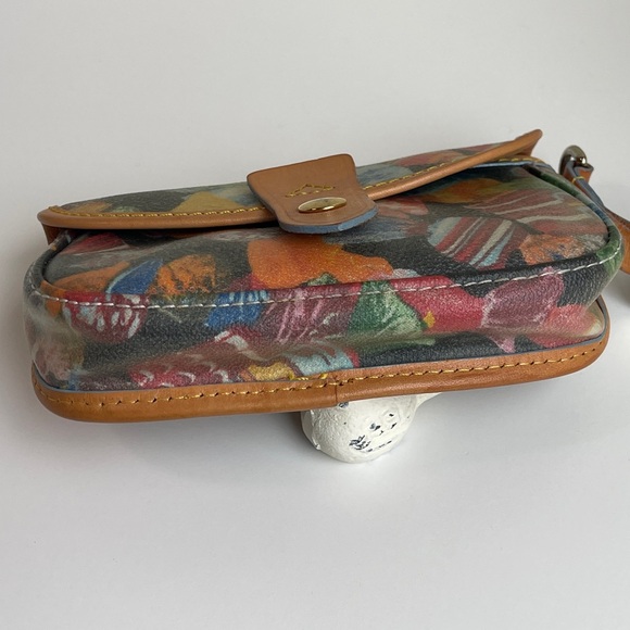Dooney & Bourke Wristlet